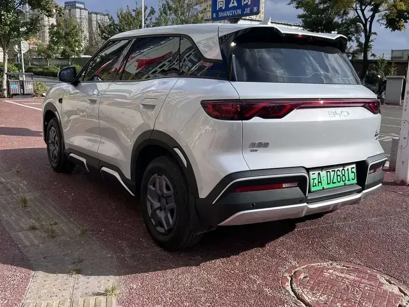 2025 BYD Yuan Up с пробегом 2 500 км