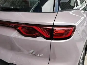 2024 BYD Yuan Up с пробегом 24 000 км