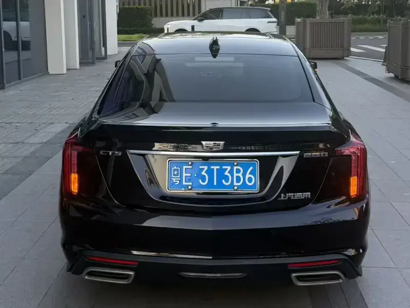 2024 Cadillac CT5 с пробегом 81 000 км