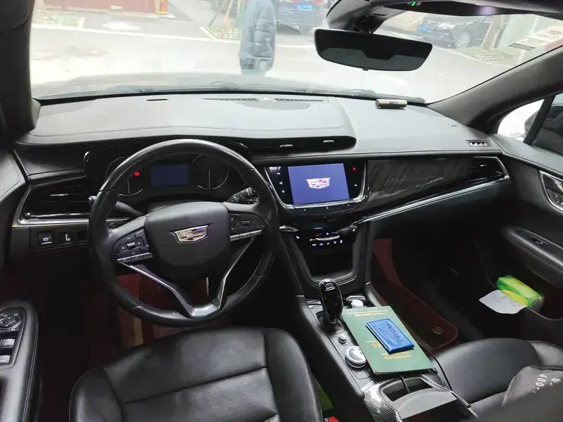 2020 Cadillac XT6 с пробегом 91 700 км