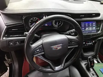 2020 Cadillac XT6 с пробегом 91 700 км