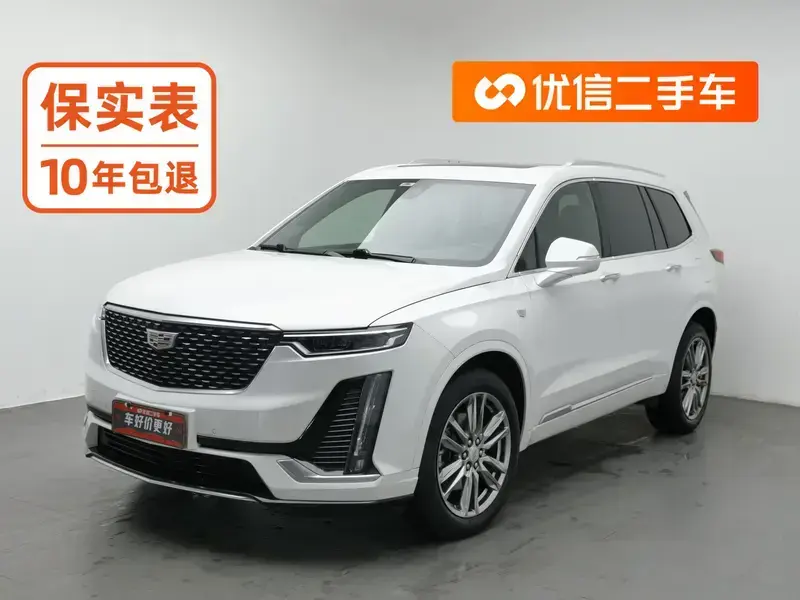 2022 Cadillac XT6 с пробегом 109 600 км