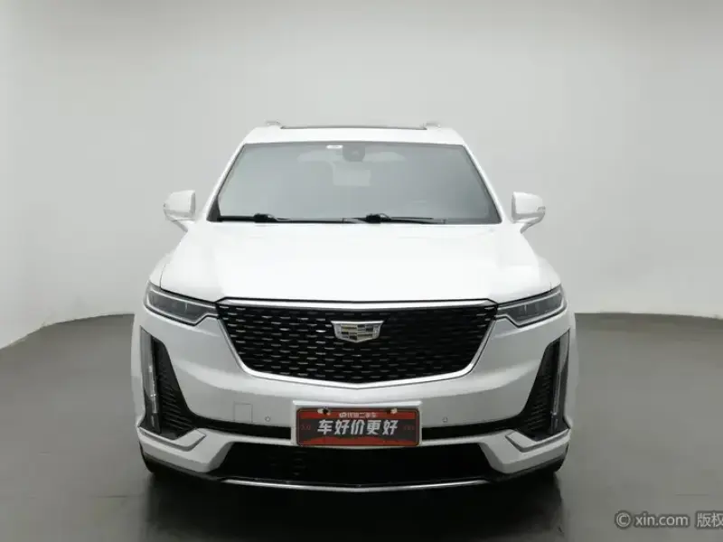 2022 Cadillac XT6 с пробегом 109 600 км