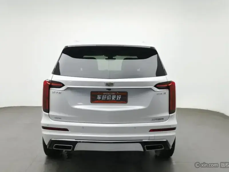 2022 Cadillac XT6 с пробегом 109 600 км