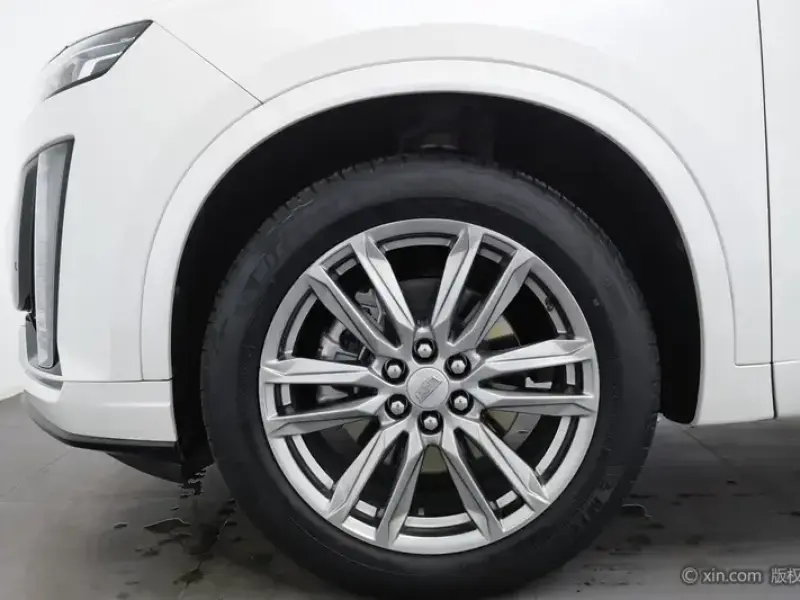 2022 Cadillac XT6 с пробегом 109 600 км