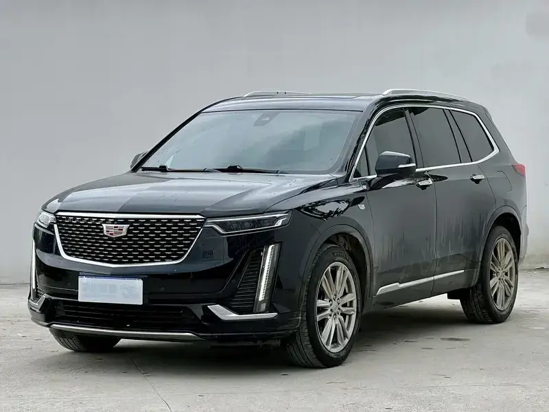 2021 Cadillac XT6 с пробегом 96 000 км