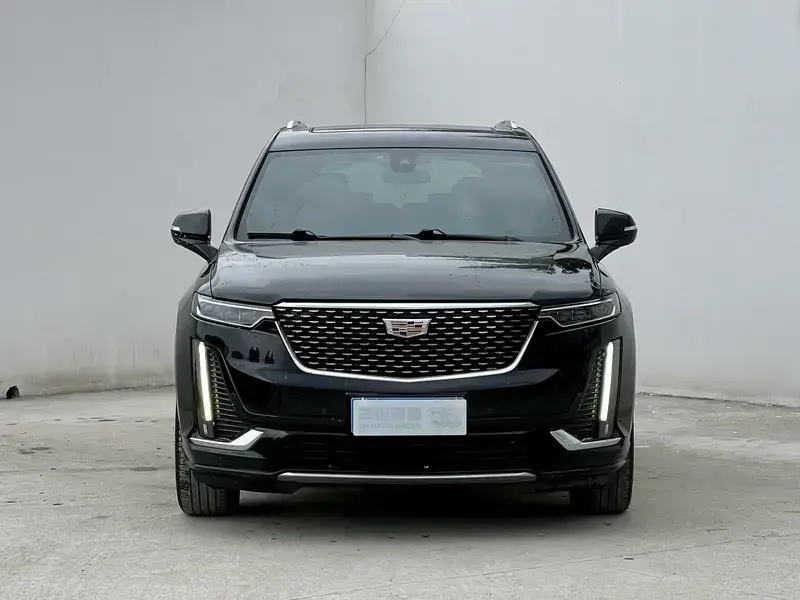 2021 Cadillac XT6 с пробегом 96 000 км