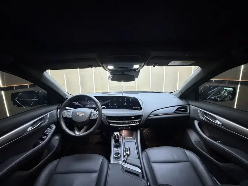 2024 Cadillac CT5 с пробегом 26 700 км