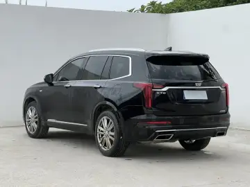 2021 Cadillac XT6 с пробегом 96 000 км