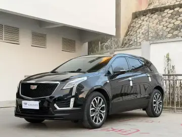 2022 Cadillac XT5 с пробегом 55 000 км