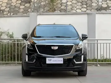 2022 Cadillac XT5 с пробегом 55 000 км