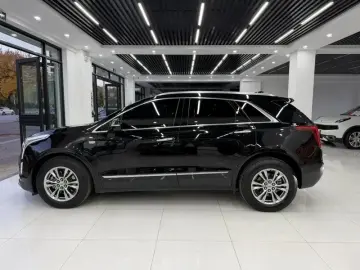 2022 Cadillac XT5 с пробегом 76 000 км