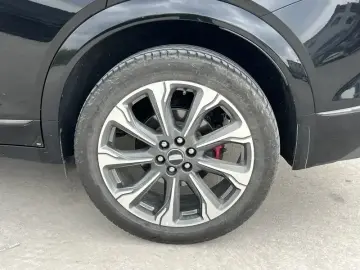 2025 Cadillac XT5 с пробегом 43 000 км