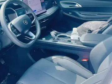 2025 Changan CS75 с пробегом 4 000 км