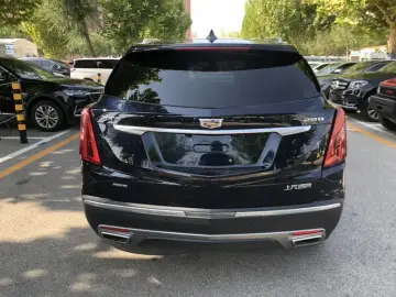 2020 Cadillac XT5 с пробегом 80 000 км