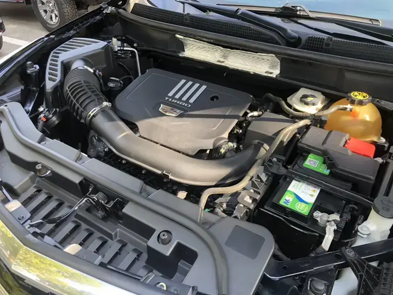2020 Cadillac XT5 с пробегом 80 000 км