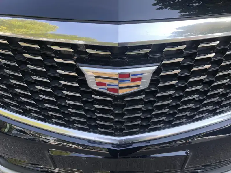 2020 Cadillac XT5 с пробегом 80 000 км