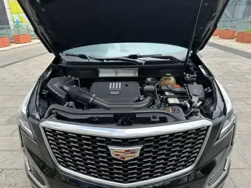 2021 Cadillac XT5 с пробегом 67 000 км