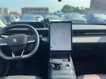 2024 Changan Eado с пробегом 12 000 км