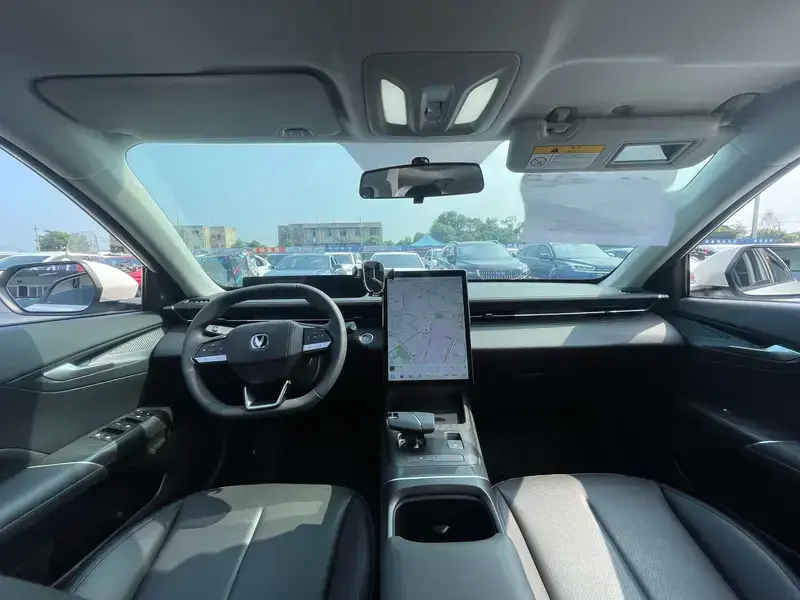 2024 Changan Eado с пробегом 12 000 км