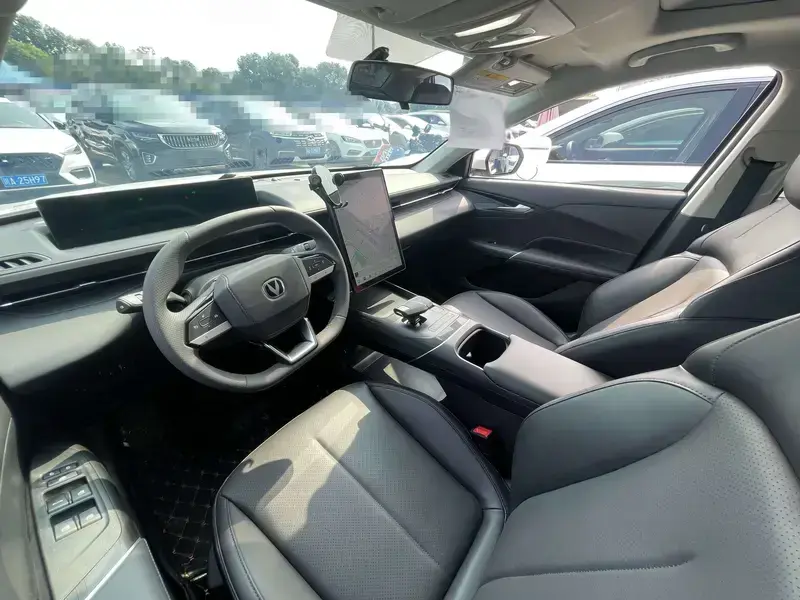 2024 Changan Eado с пробегом 12 000 км
