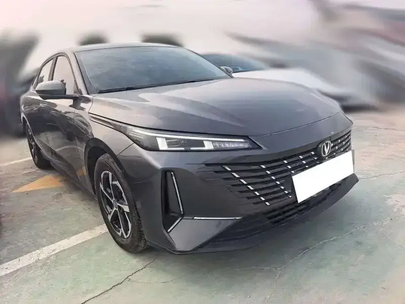 2024 Changan Eado с пробегом 17 000 км