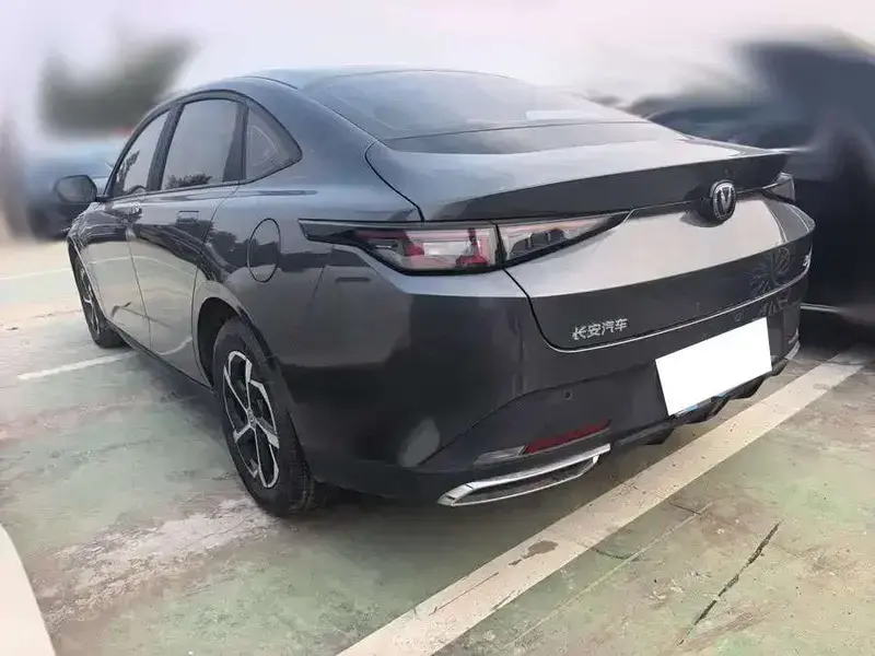 2024 Changan Eado с пробегом 17 000 км