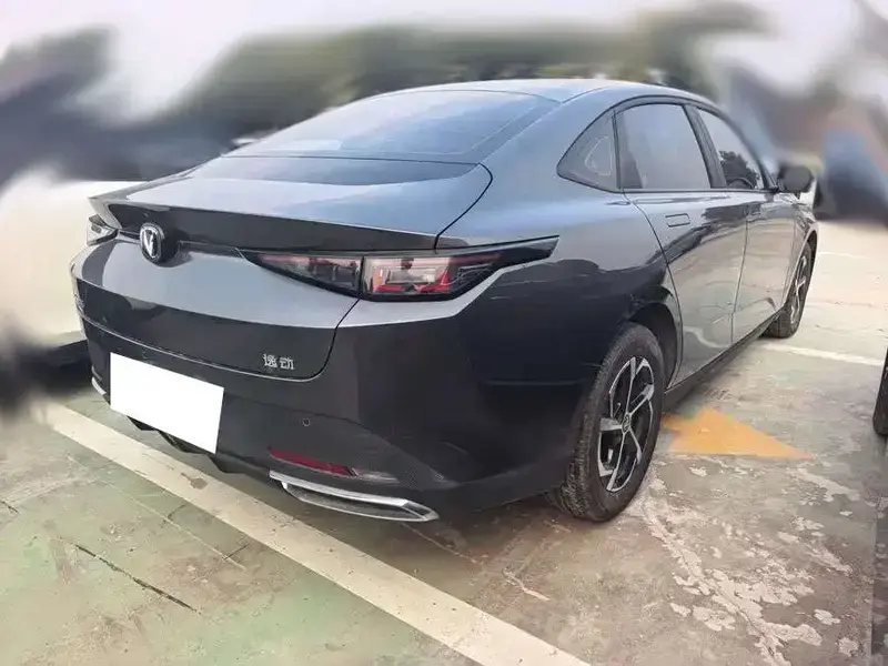 2024 Changan Eado с пробегом 17 000 км