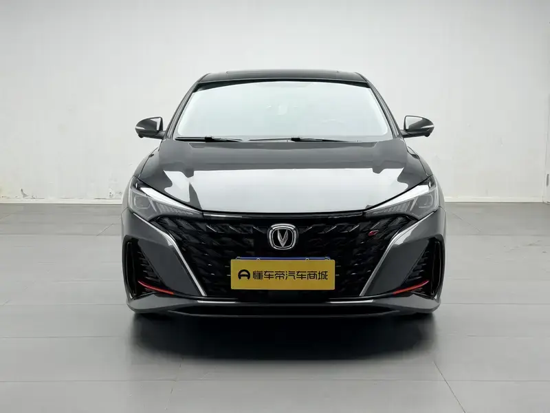 2025 Changan Eado с пробегом 10 000 км