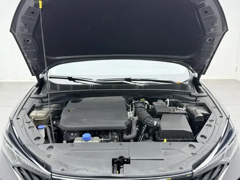 2025 Changan Eado с пробегом 10 000 км