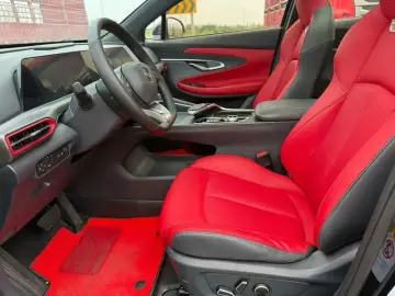 2020 Changan UNI-T с пробегом 30 000 км
