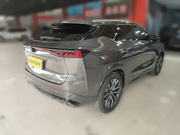 2025 Changan UNI-Z с пробегом 11 400 км