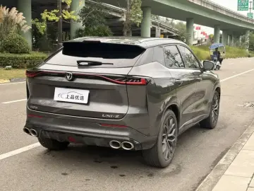 2025 Changan UNI-Z с пробегом 11 000 км