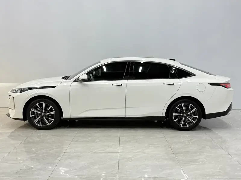 2023 Changan Yida с пробегом 17 700 км