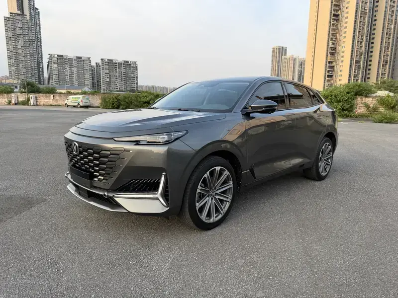2021 Changan UNI-K с пробегом 24 000 км