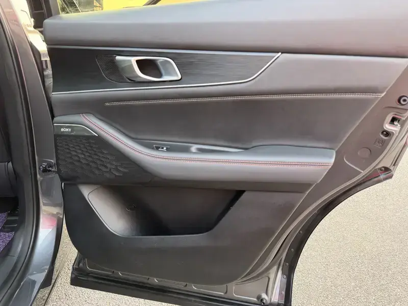 2021 Changan UNI-K с пробегом 24 000 км