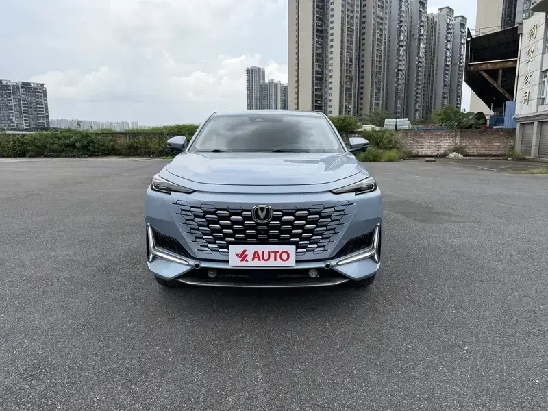 2021 Changan UNI-K с пробегом 34 000 км