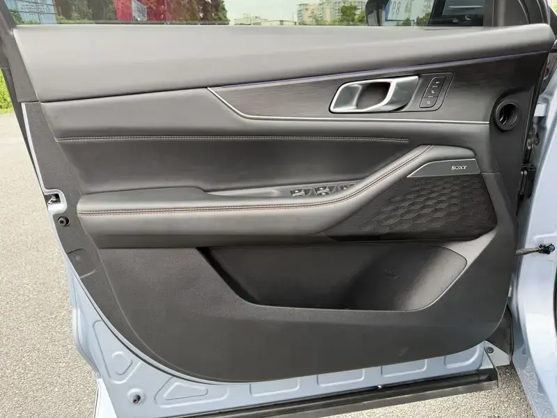 2021 Changan UNI-K с пробегом 34 000 км