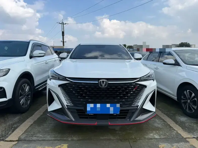 2025 Changan X5 Plus с пробегом 10 000 км