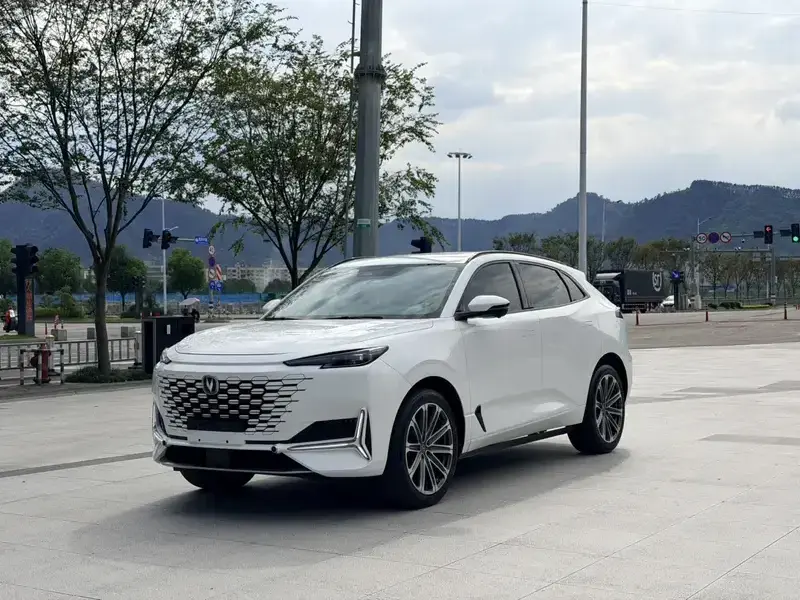 2021 Changan UNI-K с пробегом 60 000 км