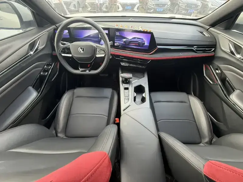 2025 Changan X5 Plus с пробегом 10 000 км