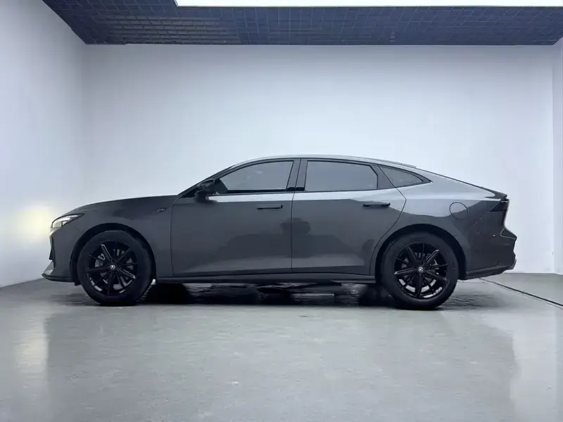 2023 Changan UNI-V с пробегом 45 900 км