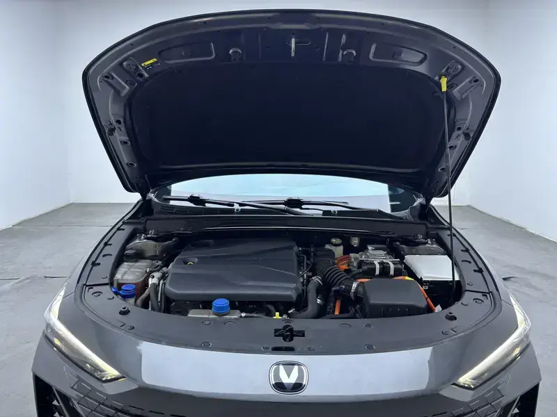 2023 Changan UNI-V с пробегом 45 900 км