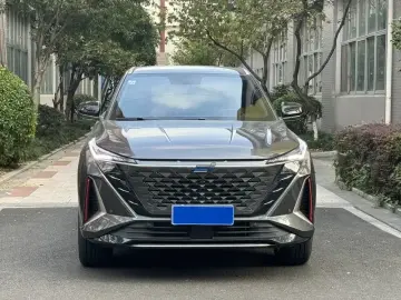 2023 Oshan Z6 с пробегом 8 000 км
