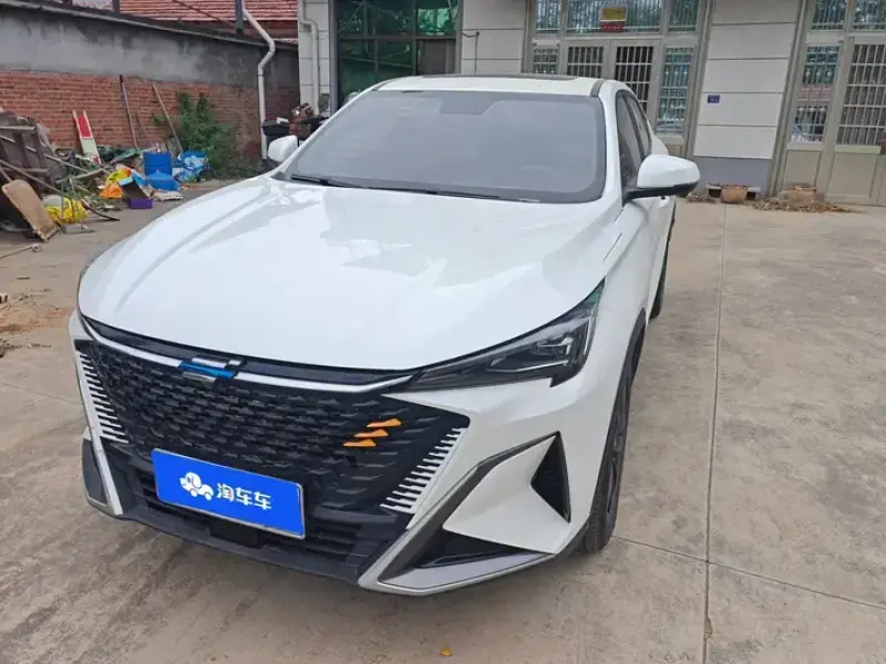 2023 Oshan X5 Plus с пробегом 14 000 км