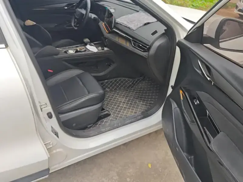 2023 Oshan X5 Plus с пробегом 14 000 км