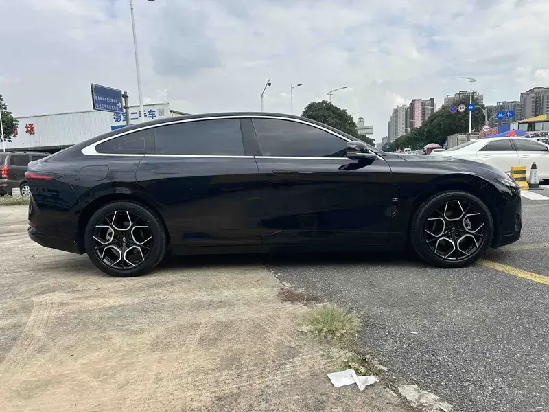 2024 Changan Qiyuan A07 с пробегом 110 000 км