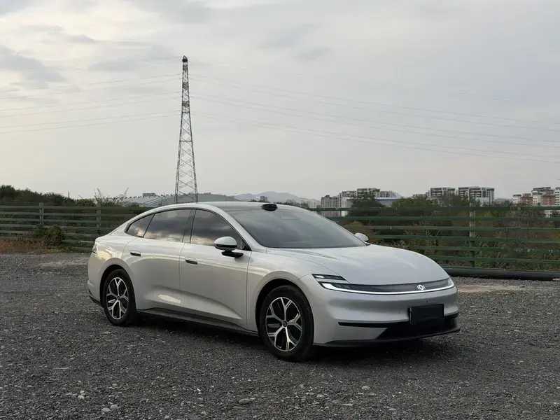 2026 Changan Qiyuan A06 с пробегом 33 000 км