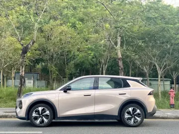 2026 Changan Qiyuan Q05 с пробегом 10 000 км