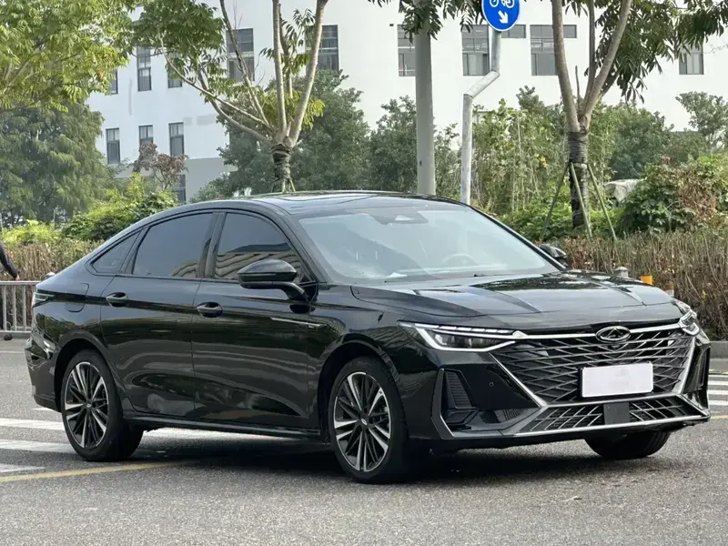2025 Chery Arrizo 8 Pro с пробегом 11 000 км